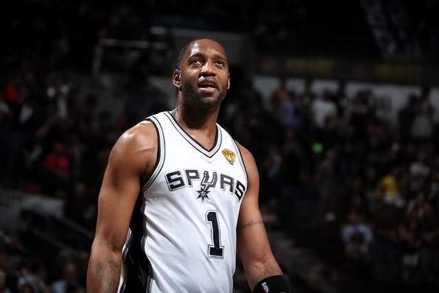 官宣：疆粤交易正式达成 周琦赵睿完成CBA注册